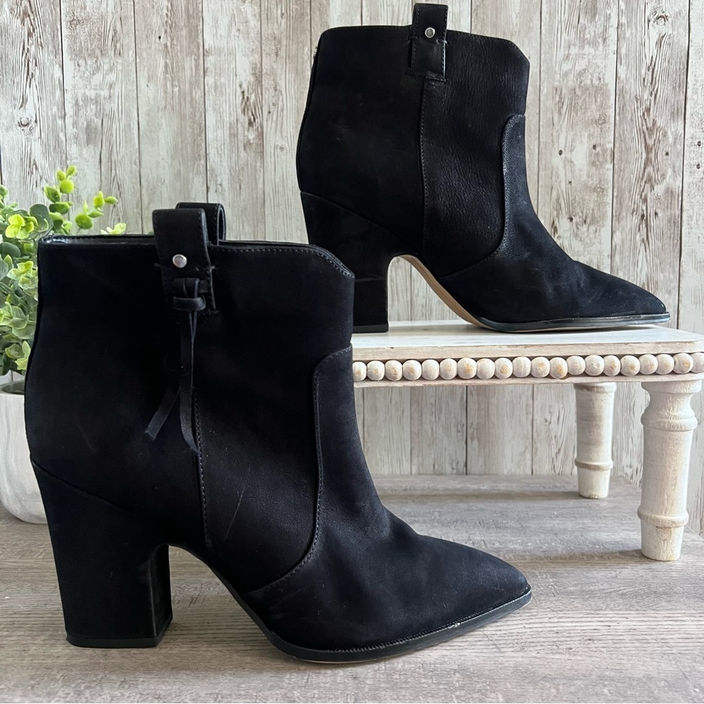 Sam Edelman Nkomo Western Style Pointed Toe Black Nobuck Ankle Boots Fringe 9